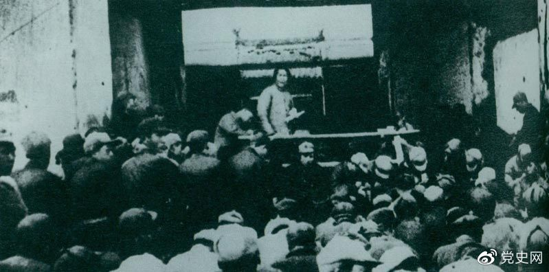 1935年12月27日，毛澤東在陜北瓦窯堡黨的活動分子會議上作《論反對日本帝國主義的策略》報告。